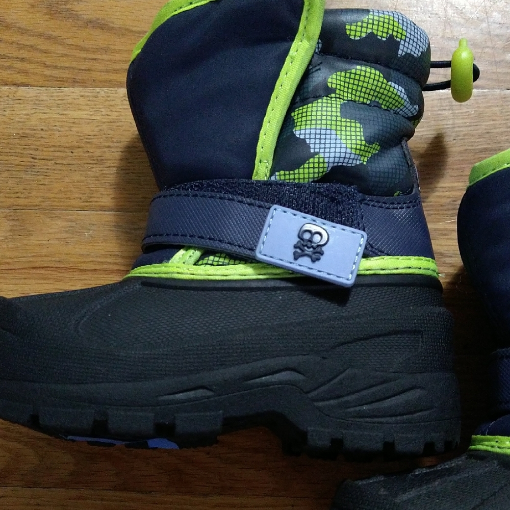 Athletech Kids Camouflage Snow Boots - Black and Green